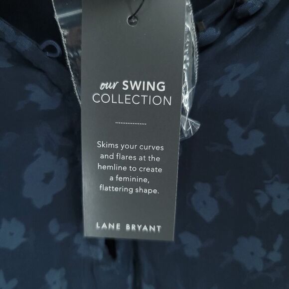 Lane Bryant Navy Floral Lightweight Blouse 14/16 - Picture 12 of 13
